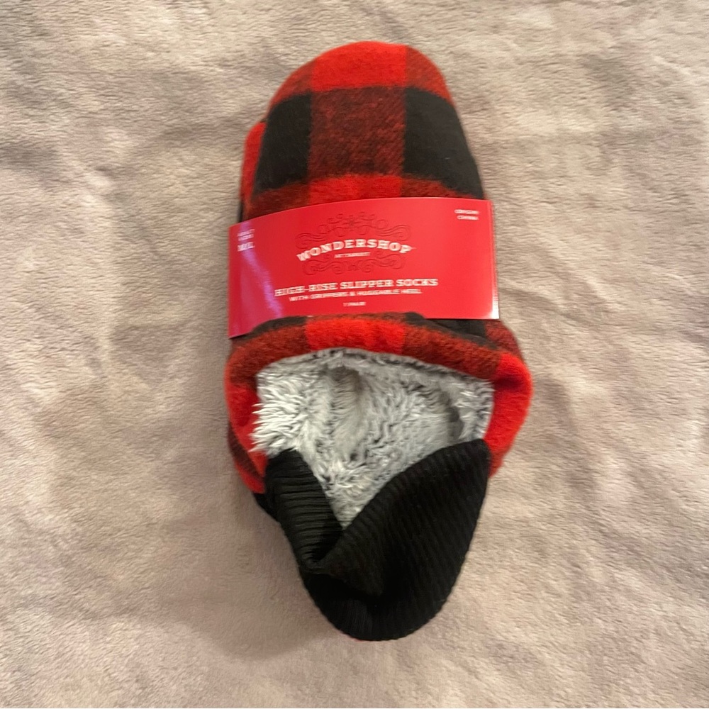 Wondershop Buffalo Plaid Slipper Socks